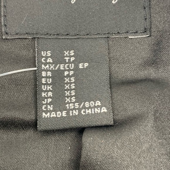 NWT Forever 21 Contemporary LS Zip Front Varsity Soft Teddy Jacket Black Size XS - Picture 5 of 9